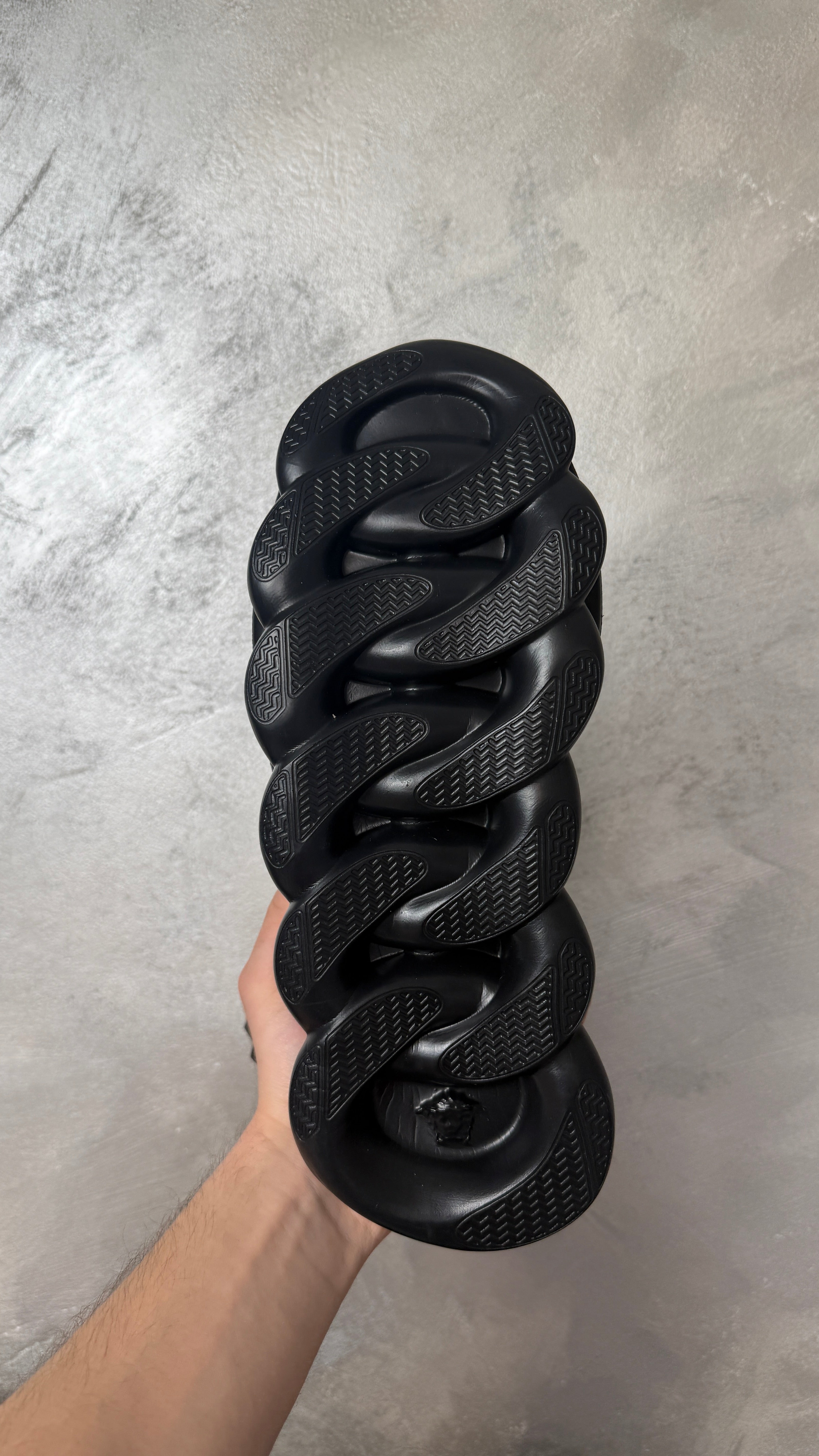 Versace Chain Reaction Black