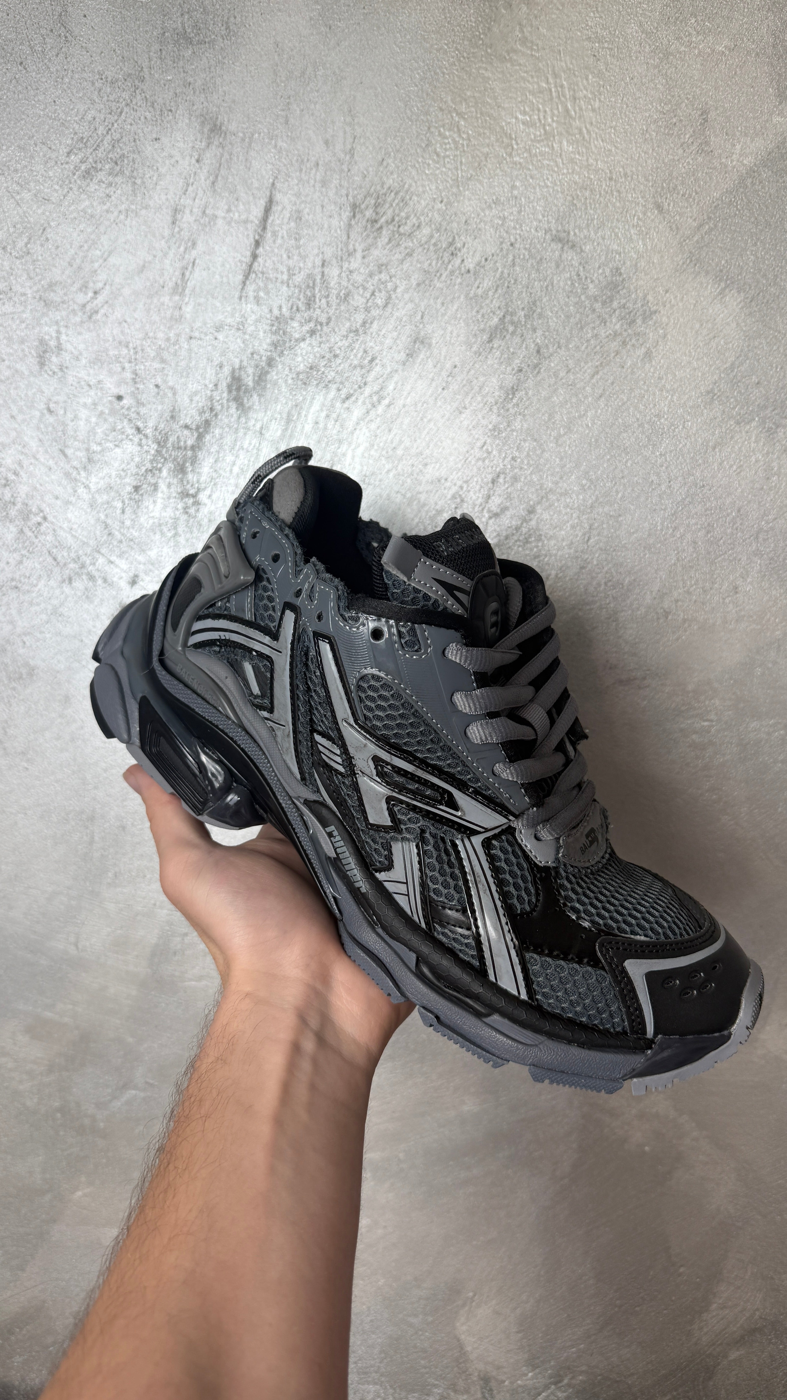 Balenciaga Runner grey