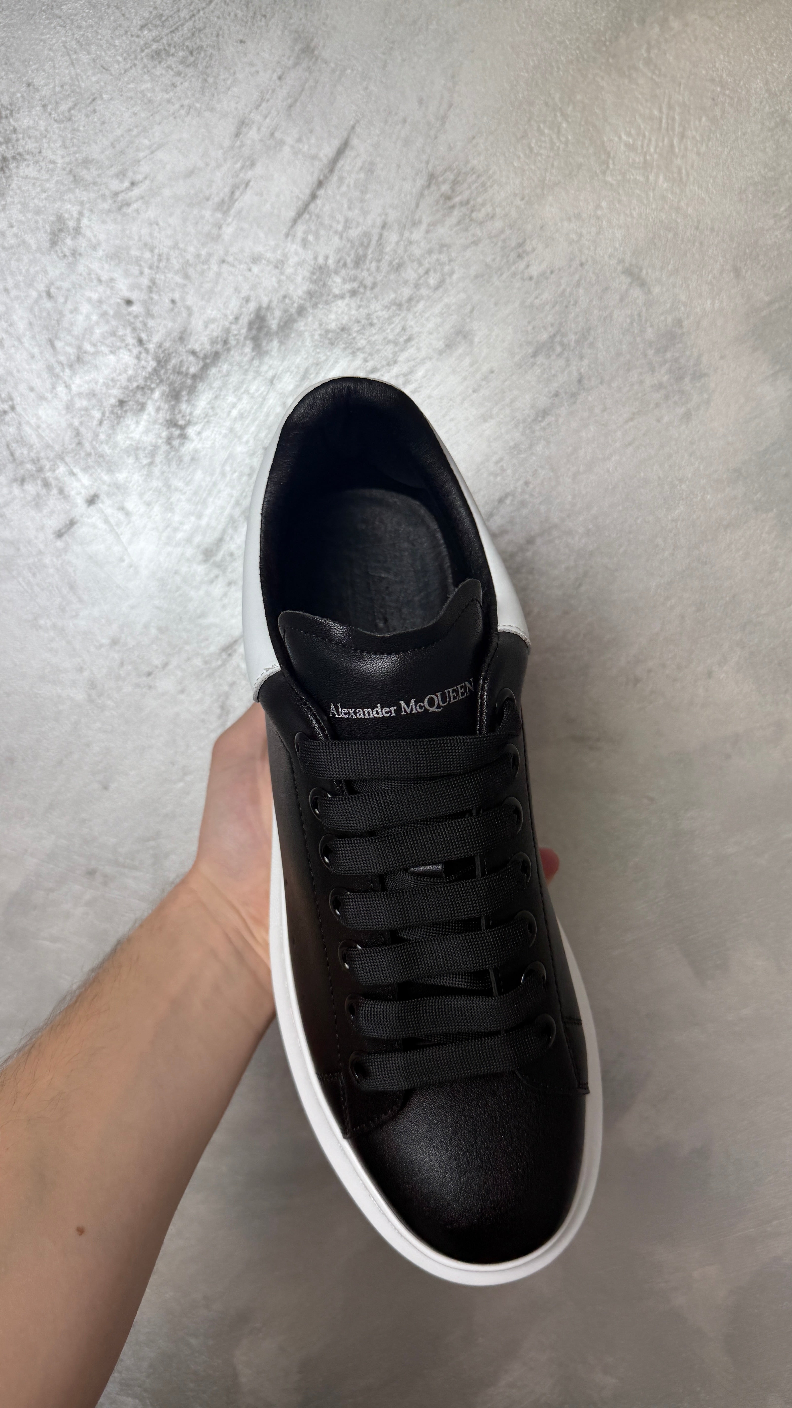Alexander McQueen Black and white