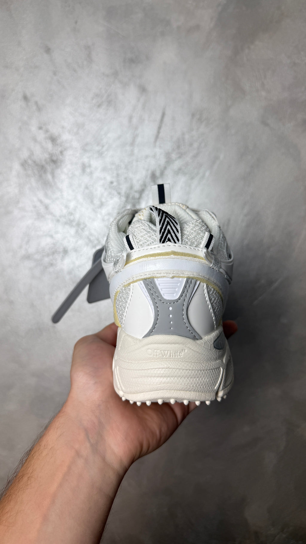 Off-White Be Right Back White