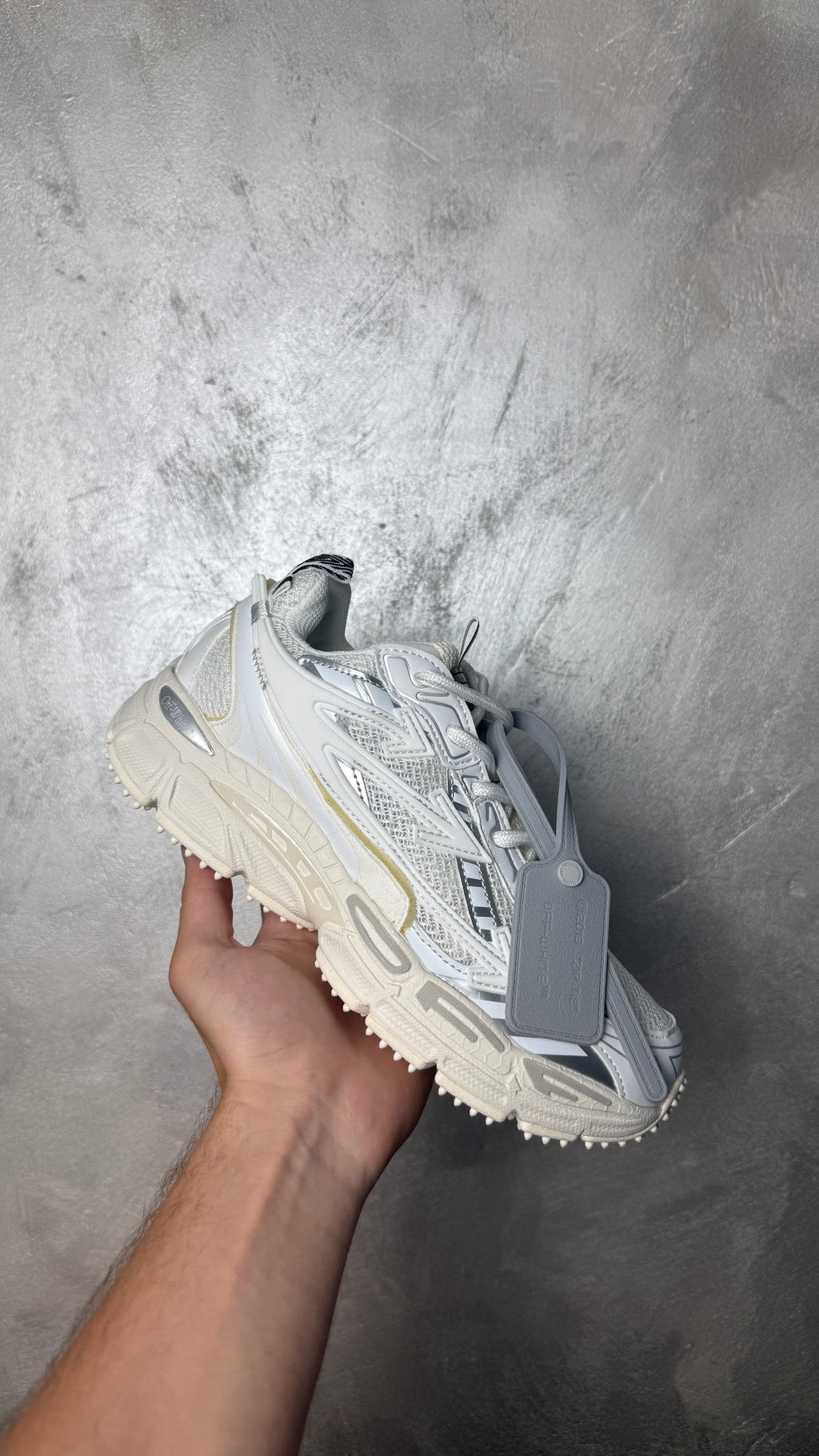 Off-White Be Right Back White